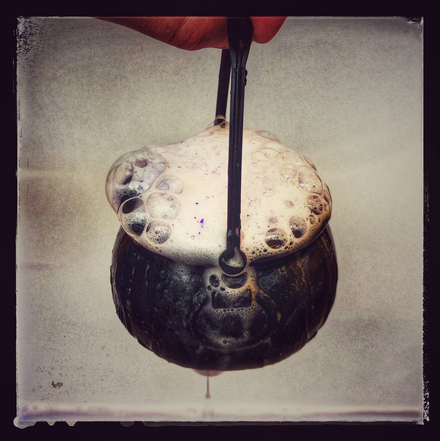 Bombe de bain CHAUDRON DE SORCIÈRE