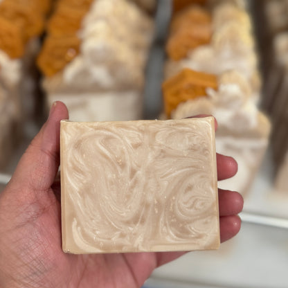  Savon Miel et avoine imparfait de 110 g