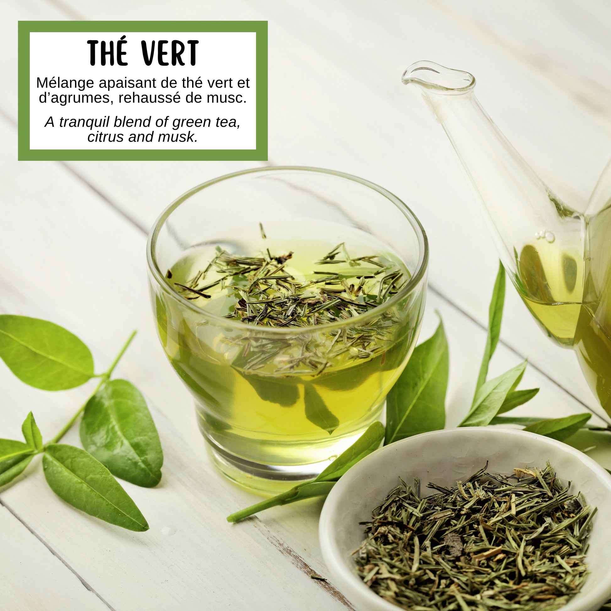 Description de la fragrance du savon exfoliant au thé vert, aux notes vivifiantes et apaisantes.