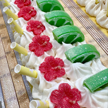 Savon artisanal aux arômes de slushie tropicale aux agrumes, fait à la main au Québec.
